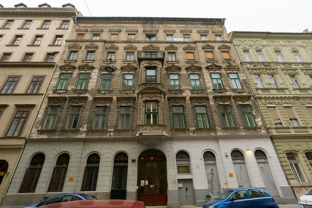 Wonder Deer Lux Apartment At The Parliament Self Check-In Budapest Exterior foto