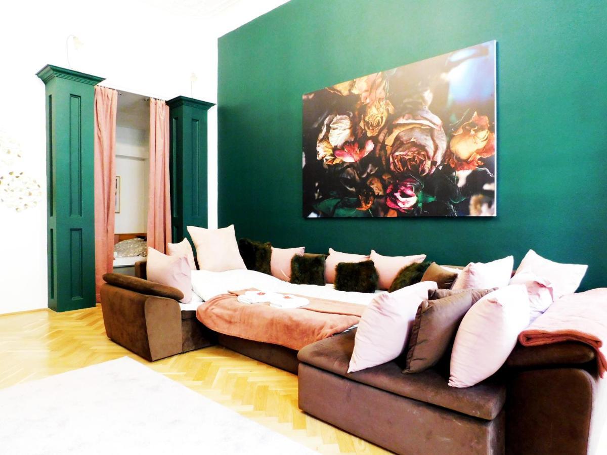 Wonder Deer Lux Apartment At The Parliament Self Check-In Budapest Exterior foto